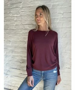 Six Fifty Take It All Top Tops Wine -Six Fifty Shop unnamed file 368