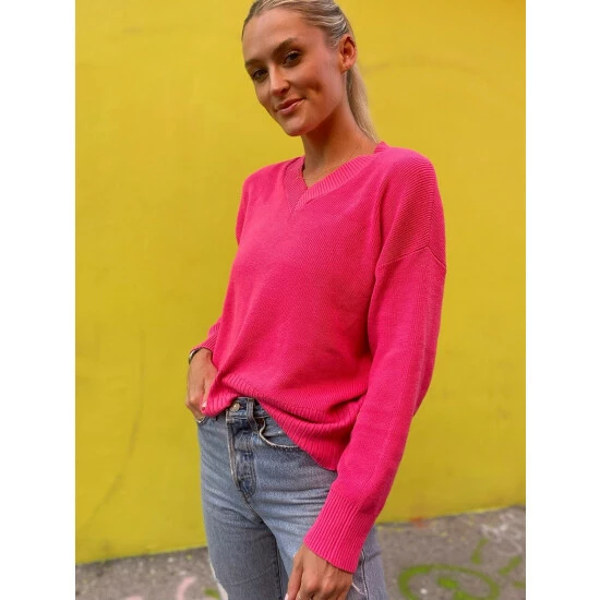 Six Fifty Ashlyn V-neck Sweater Sweatshirts & Sweaters Hot Pink 5 Six Fifty Ashlyn V-neck Sweater Sweatshirts & Sweaters Hot Pink - Image 5