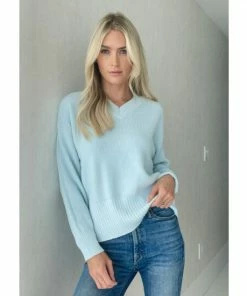 Six Fifty Ashlyn V-neck Sweater Sweatshirts & Sweaters Sky Blue