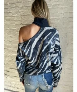 Six Fifty Main Event Turtleneck Tops Navy -Six Fifty Shop unnamed file 758