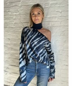 Six Fifty Main Event Turtleneck Tops Navy -Six Fifty Shop unnamed file 760