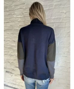 Six Fifty In The Clouds Colorblock Sweatshirts & Sweaters Navy -Six Fifty Shop unnamed file 882